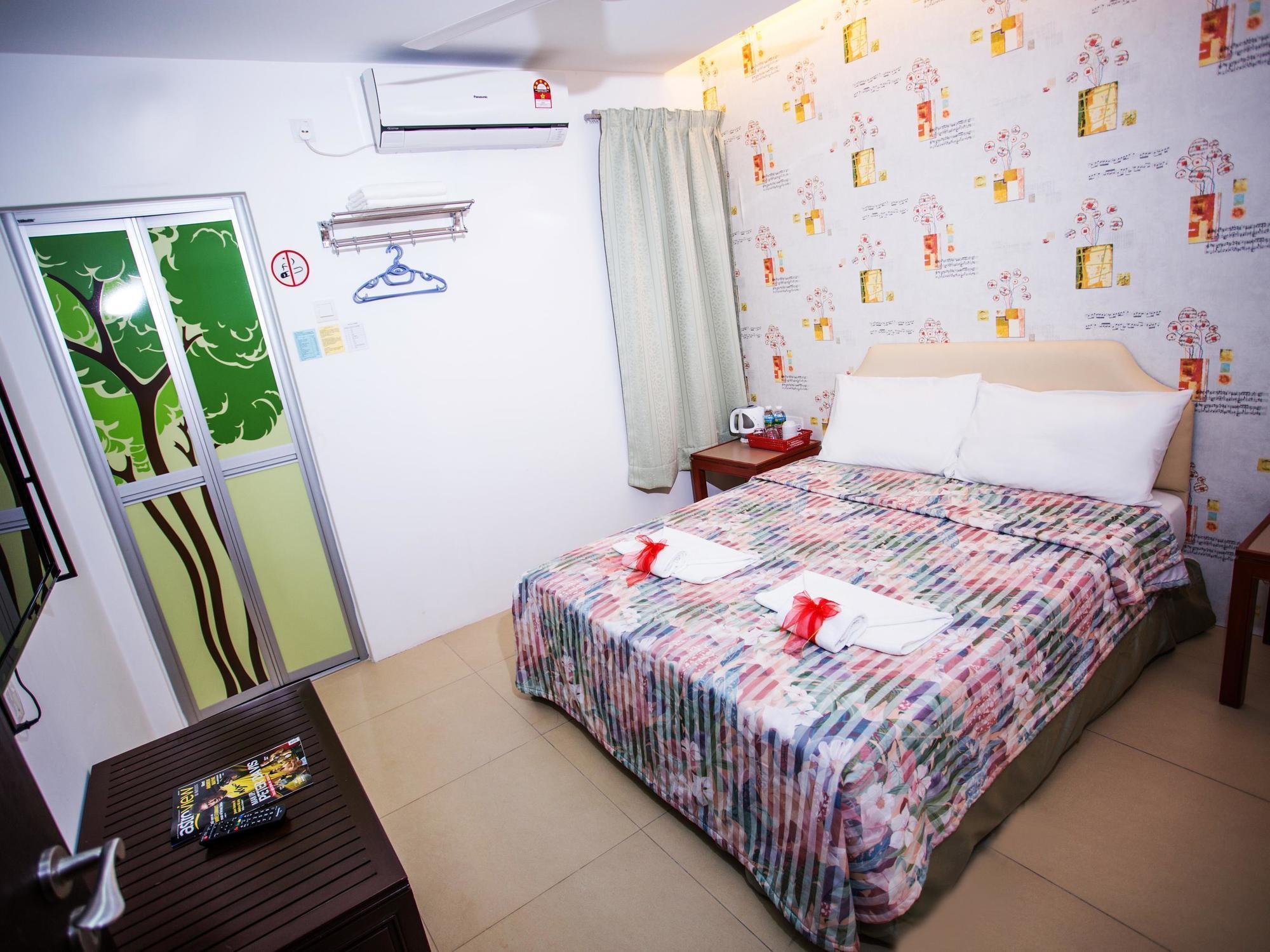 Kb50 Guesthouse Kuantan Exterior photo
